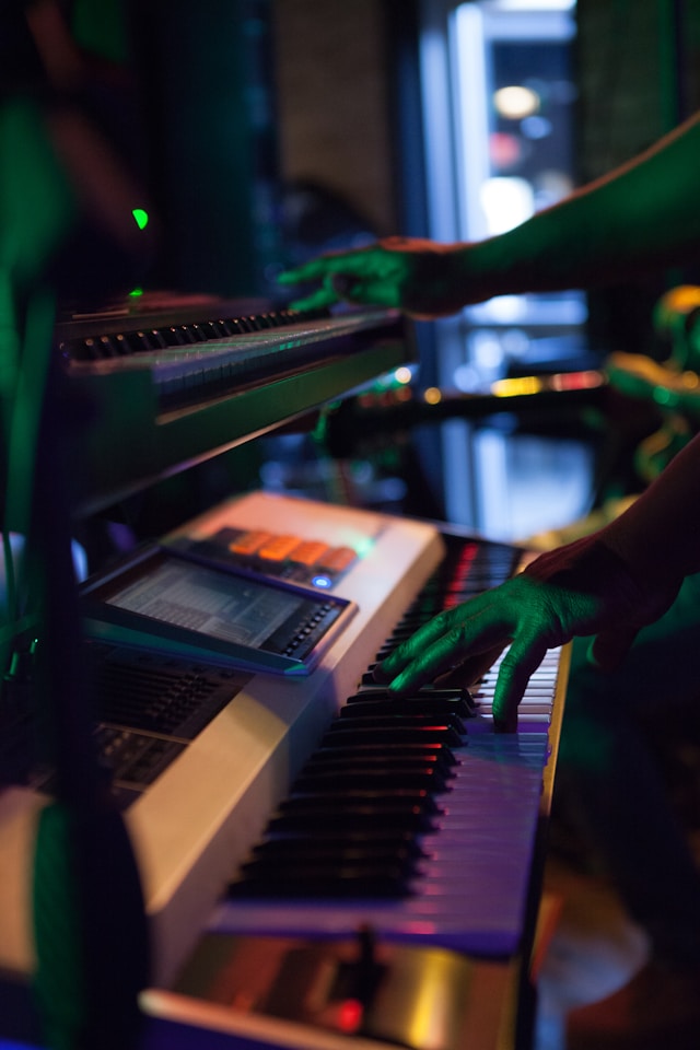Rhythm & Blues Revival: Celebrating the Legacy and Influence of R&B Music Legends!
